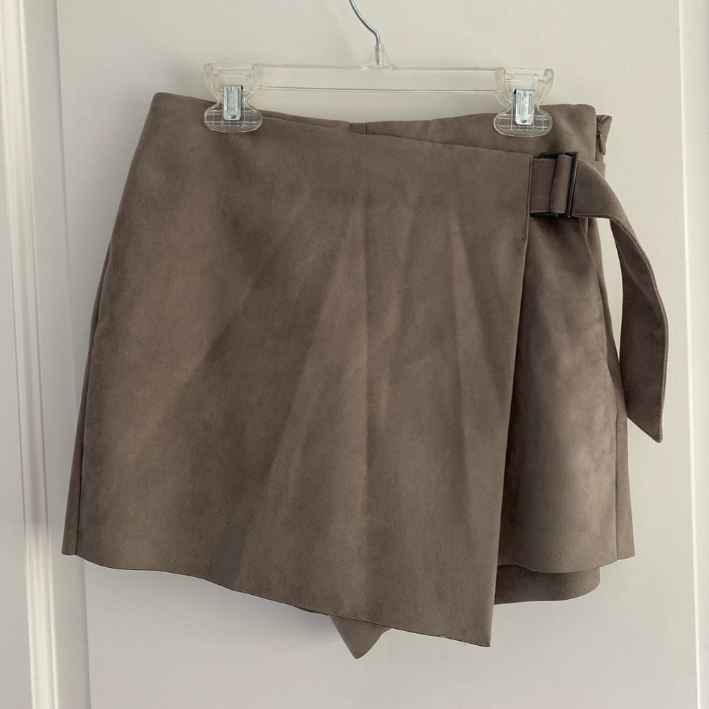 Zara tan suede skort with adjustable belt size XS